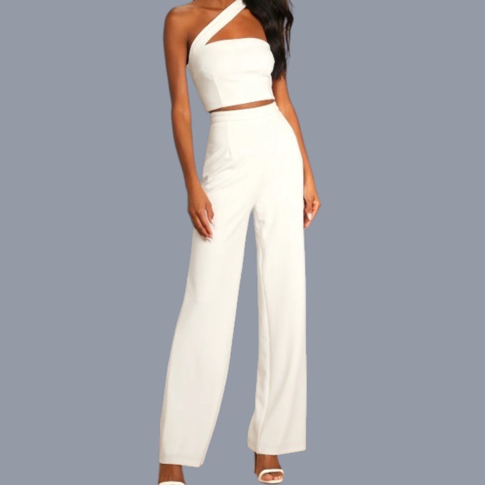 NWT Lulus Flaunt It Like‎ That White One Shoulder Jumpsuit M